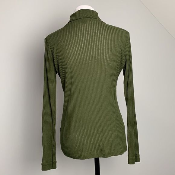 MockāNeckāBlouse - Picture 2 of 3